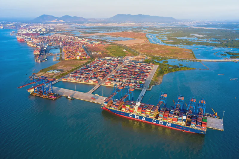 Cước vận tải tăng 30–60% — Rủi ro ẩn đang bào mòn lợi nhuận xuất khẩu trước mùa BCTC quý I