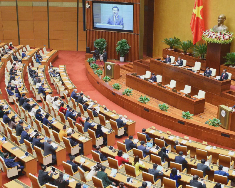 Hội trường Quốc hội trong phiên thảo luận kỳ họp thứ nhất khóa XVI
