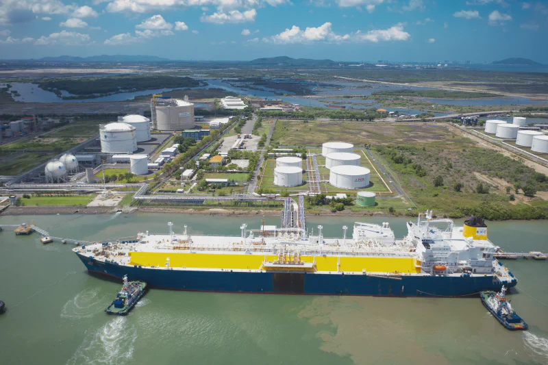 Terminal LNG của PV GAS, khâu thượng nguồn hưởng lợi trực tiếp từ Brent cao