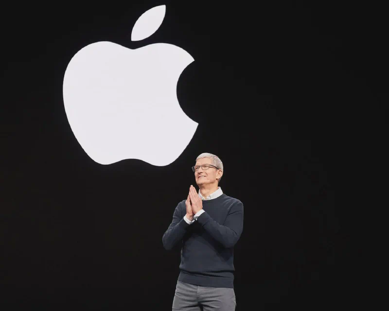 S&P 500 tháng 4 +9,6%: Apple kỷ lục, GDP Mỹ hụt hơi