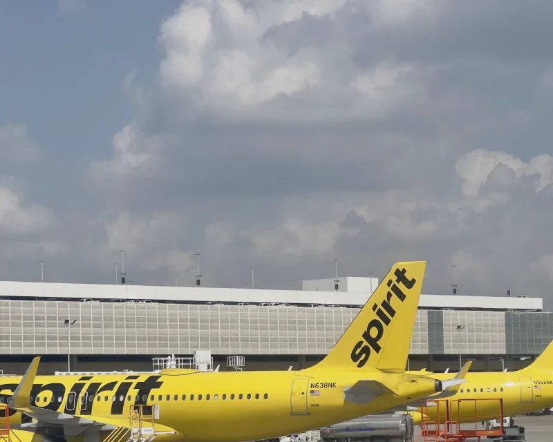 Spirit Airlines đóng cửa, VJC lãi 59%: ba trục quyết định