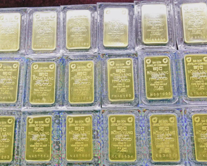 Vàng SJC 162 triệu: Bốn kênh tích sản đặt cạnh nhau