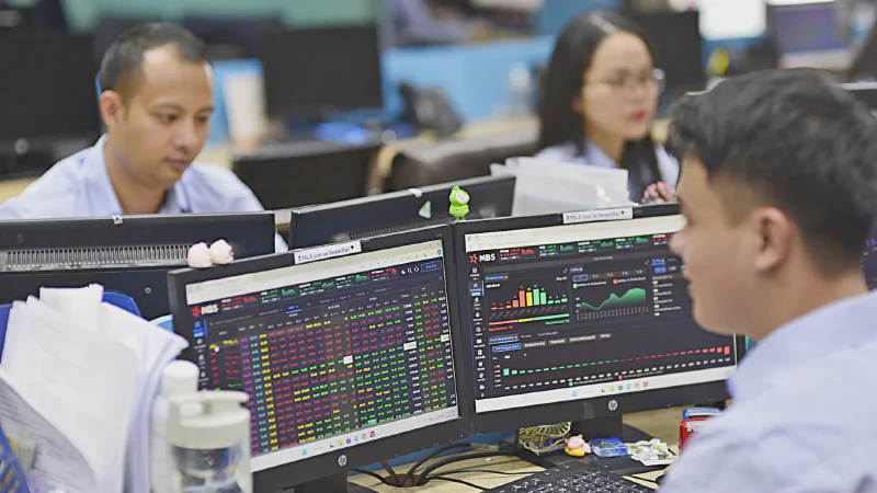 SSI Raises Capital to VND 30 Trillion as Securities Firms Race Ahead of FTSE