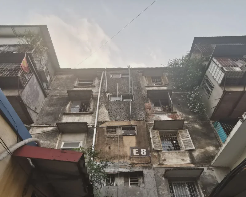 Old apartment buildings on Hanoi&rsquo;s outskirts
