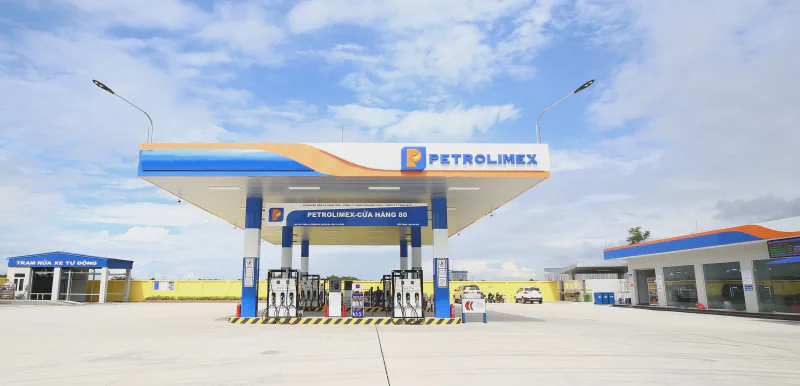 Petrolimex fuel station in Vietnam with E5 RON92 and diesel price boards