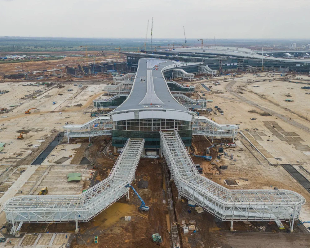 ACV Down 27%: Two Construction Packages Hold Long Thanh's Fate
