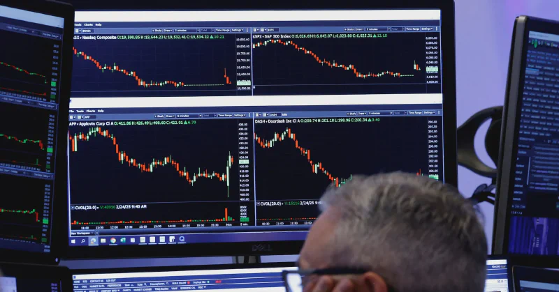 Wall Street falls: Dow Jones drops 557 points on the night of May 4