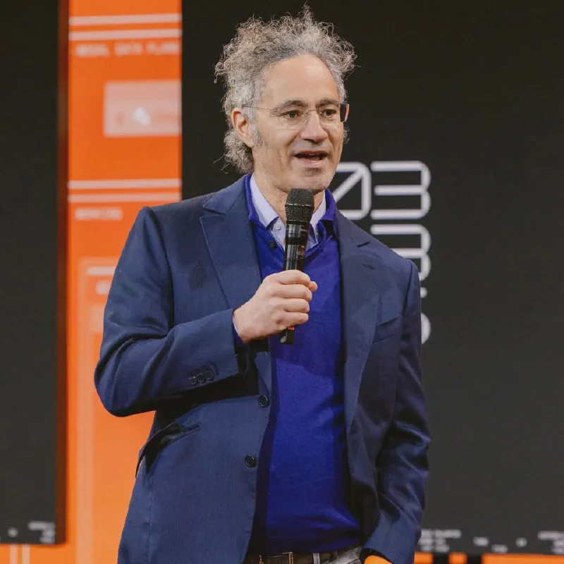 Palantir Q1 2026: Revenue Up 85%, CEO Calls Most AI Garbage
