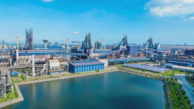 Hoa Phat Dung Quat integrated steel complex, aerial view