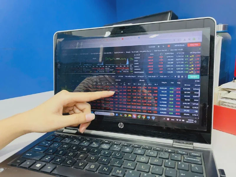 Vietnam stock market board on May 19 session