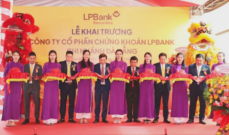 LPBank Securities launches an IPO of over VND 4,256 billion