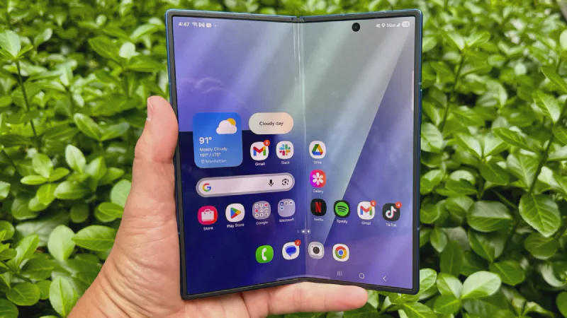 Samsung Galaxy Z Fold — flagship foldable assembled in Vietnam