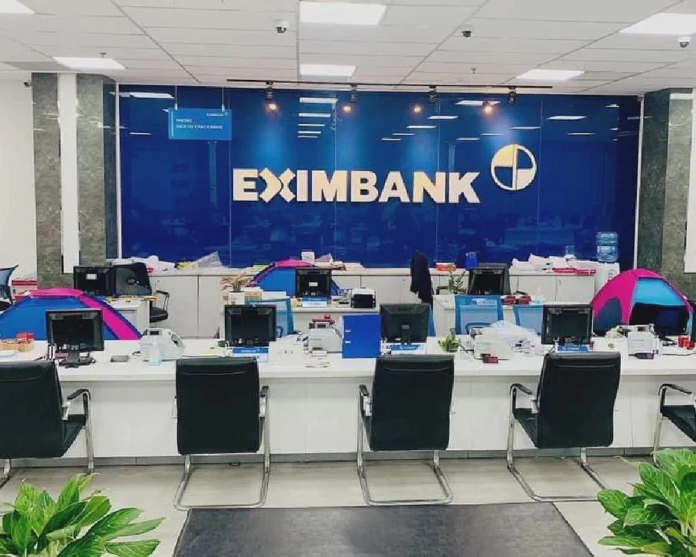 Eximbank: Half Its Management Team Gone, CEO Seat Still Vacant