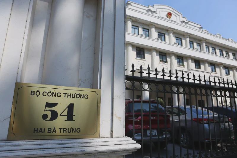 Ministry of Industry and Trade issued Circular 50/2025 setting the roadmap for mandatory biofuel blending from June 1, 2026
